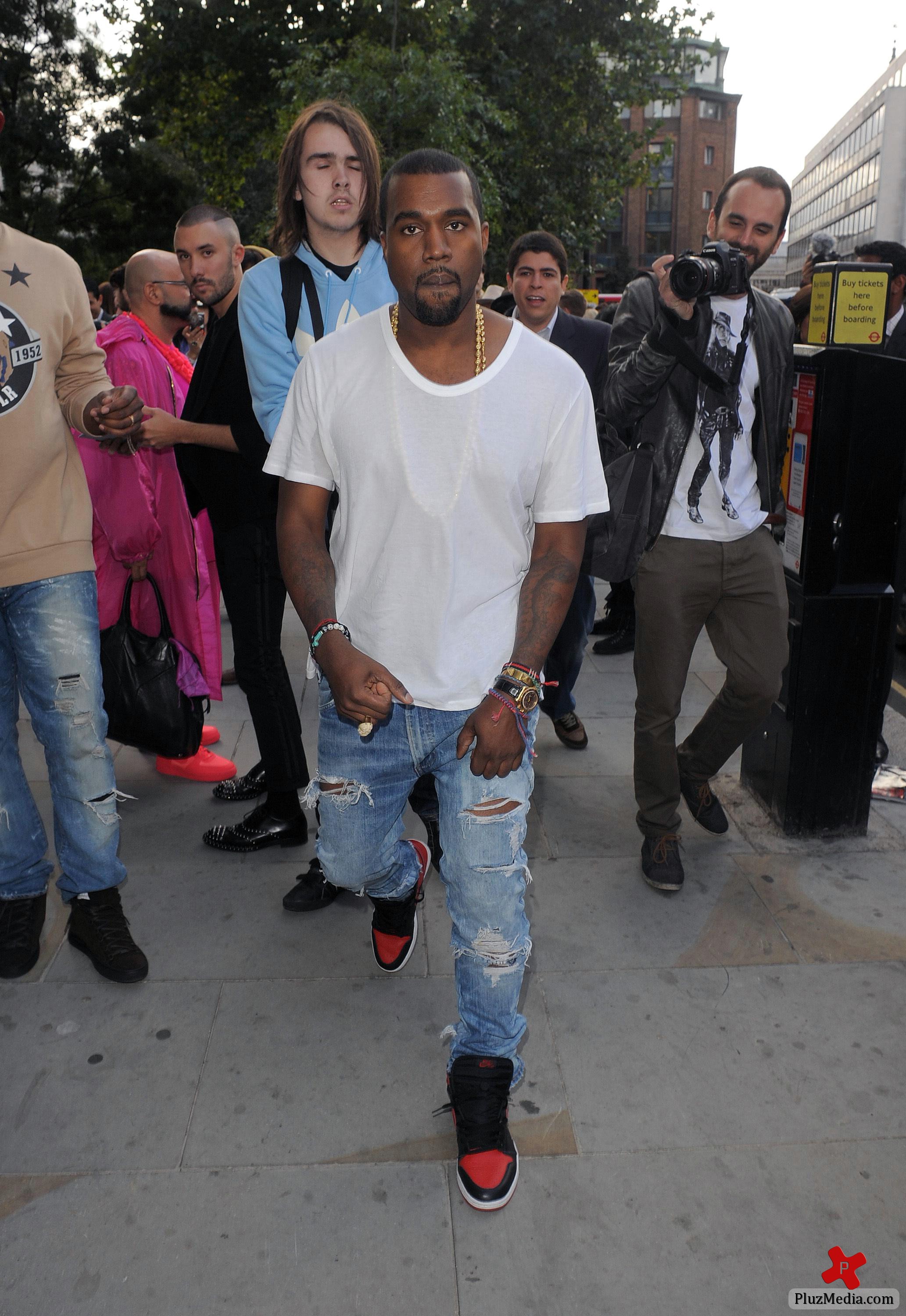 Kanye West - London Fashion Week Spring Summer 2012 - Christopher Kane - Outside | Picture 82272